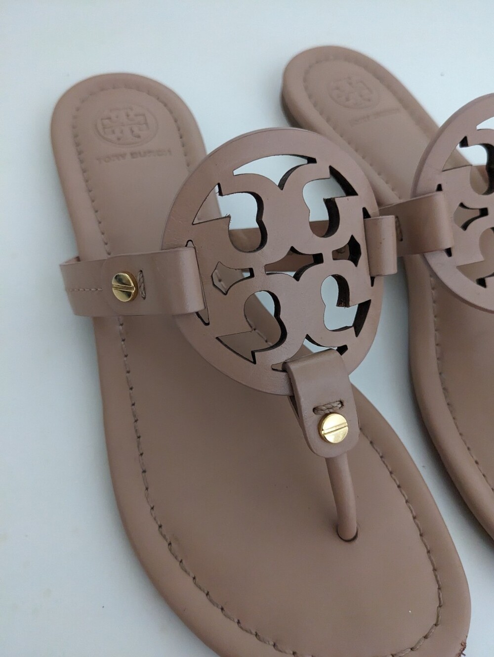 GUC! Tory Burch Miller Sandal In Beige/Tan Size 6 - Picture 3 of 16